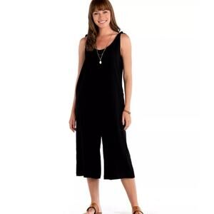 Fresh Produce Avila Capri Jumpsuit Black size Small Relaxed Casual Beachy Boho